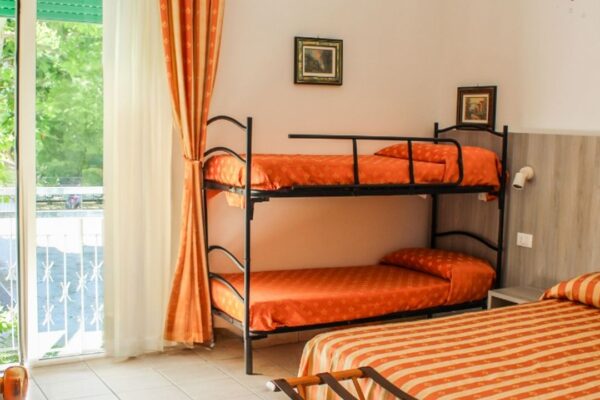 camera quadrupla classic